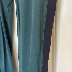 Stori size 6 green & black leggings